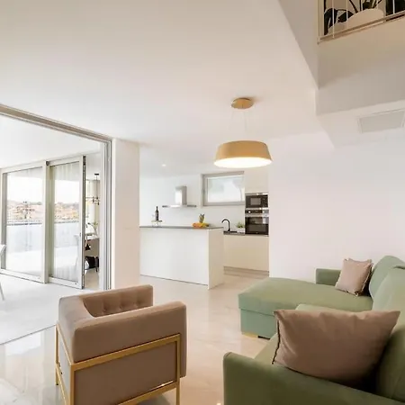 Luxury & Stylish Lavanda 5 M From The Sea *