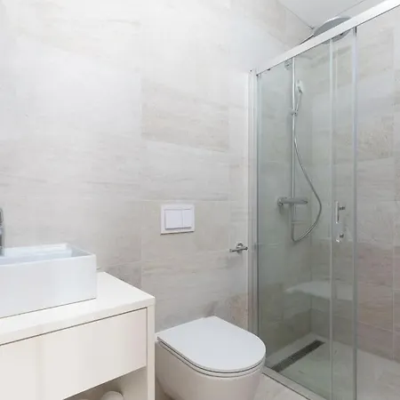Luxury & Stylish Lavanda 5 M From The Sea