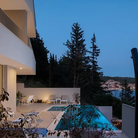 Luxury & Stylish Lavanda 5 M From The Sea Vila *