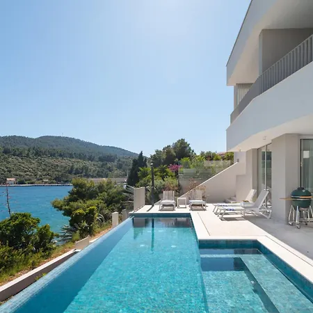 Luxury & Stylish Lavanda 5 M From The Sea *